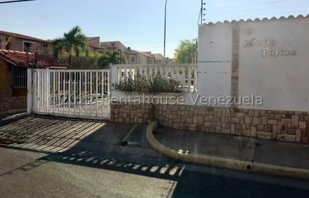 Casa (Duplex) en Venta en Av Bolivar, Anzoategui - 25