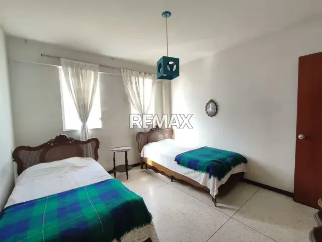 VENTA AMPLIO APARTAMENTO EN LA AV BOLIVAR DE VALENCIA - 14
