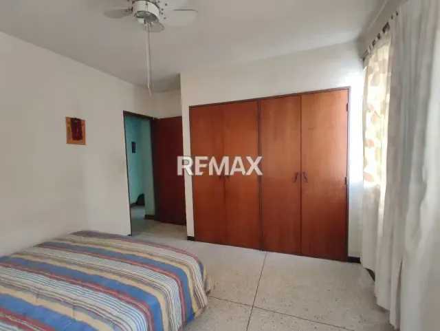VENTA AMPLIO APARTAMENTO EN LA AV BOLIVAR DE VALENCIA - 15