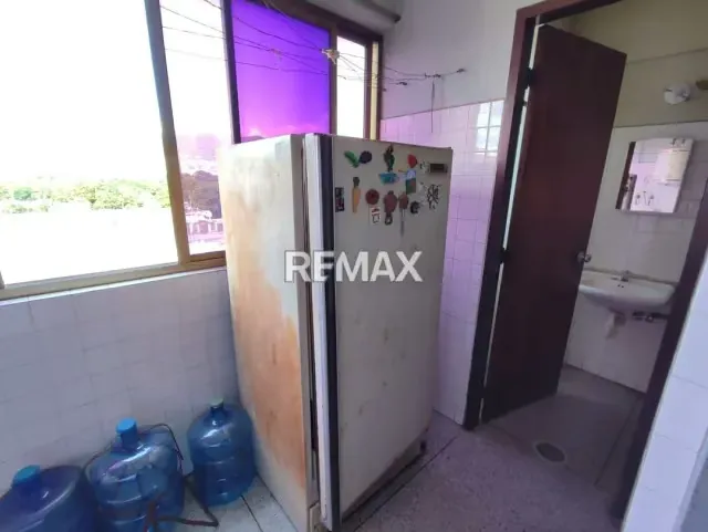 VENTA AMPLIO APARTAMENTO EN LA AV BOLIVAR DE VALENCIA - 19