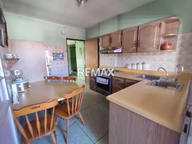 VENTA AMPLIO APARTAMENTO EN LA AV BOLIVAR DE VALENCIA - 8