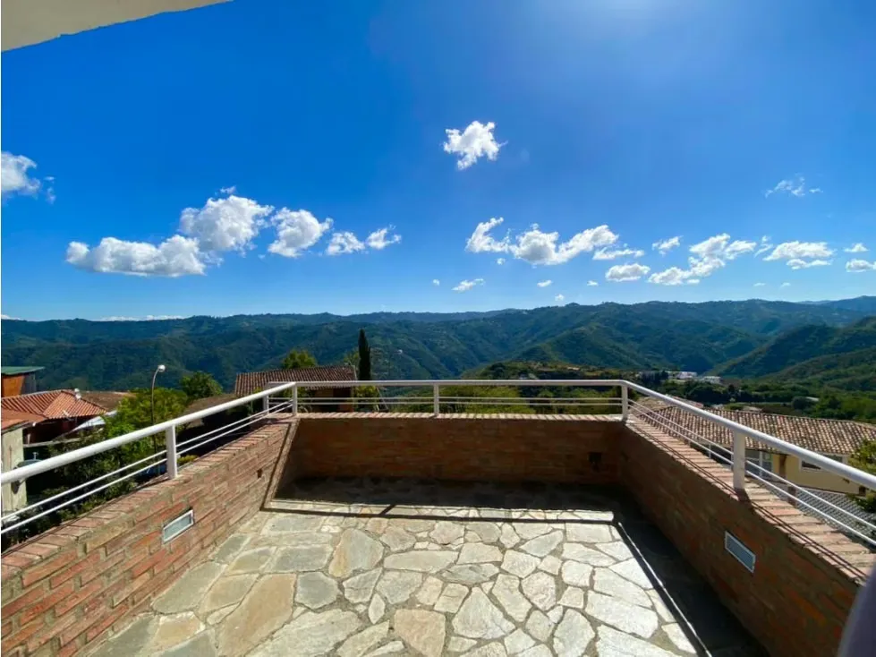 Se vende casa 580m² 4h+2s/4b+2s/4e Bosques de la lagunita - 3
