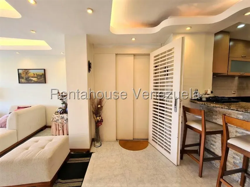 Apartamento (1 Nivel) en Venta en Villa Nueva Hatillo, Distrito Metropolitano - 2