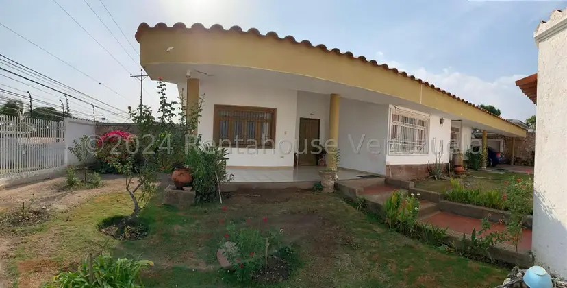 Casa (Multipes Niveles) en Venta en Colinas De Santa Rosa, Lara