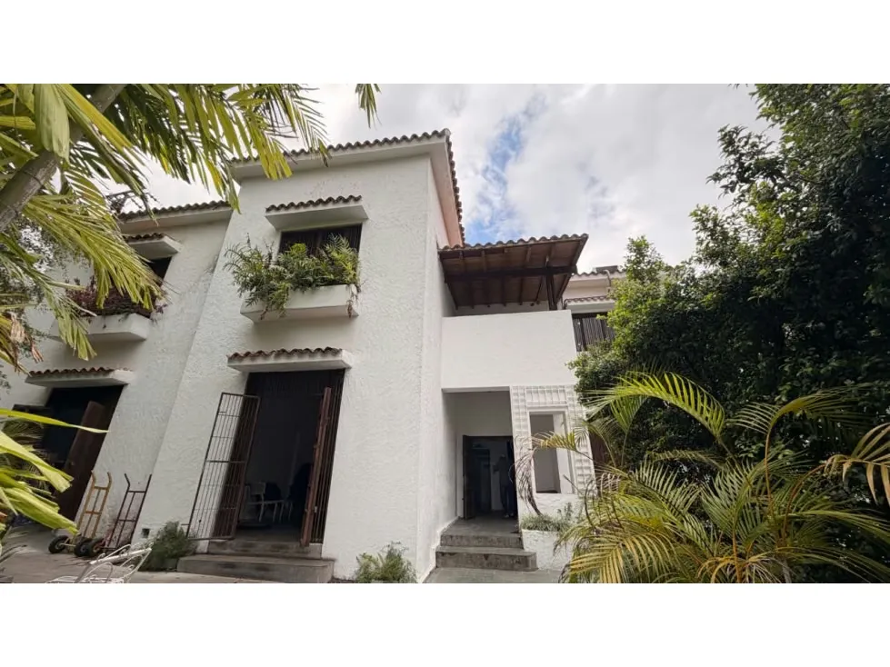 Casa Comercial En Alta Florida venta y Alquiler 699m2