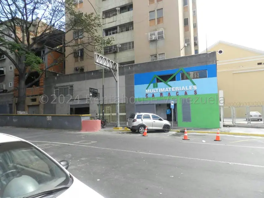 Oficina en Alquiler en Parroquia Santa Teresa, Distrito Metropolitano - 15