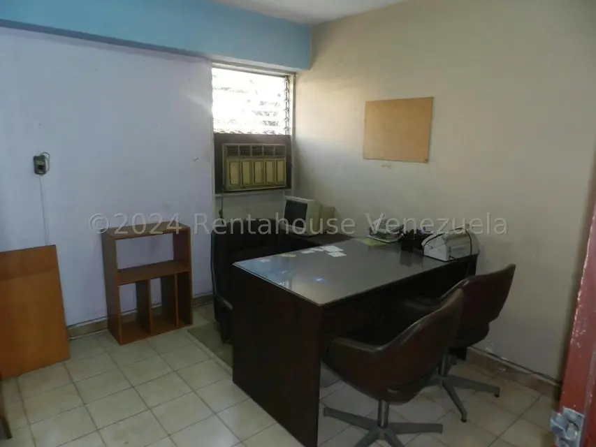 Oficina en Alquiler en Parroquia Santa Teresa, Distrito Metropolitano - 8