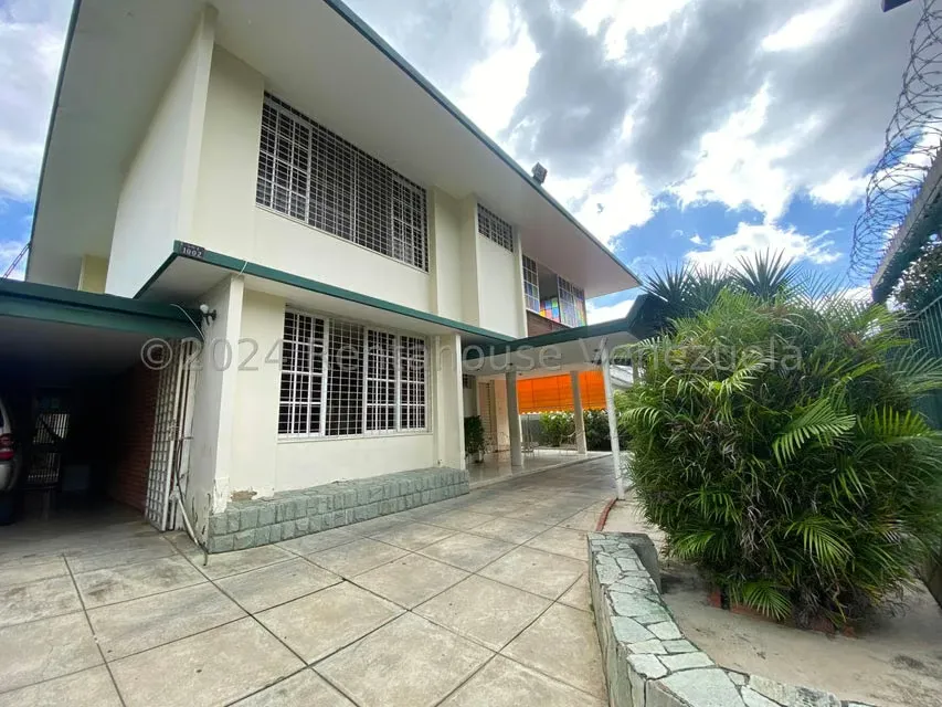 Casa (Multipes Niveles) en Venta en El Marques, Distrito Metropolitano - 3