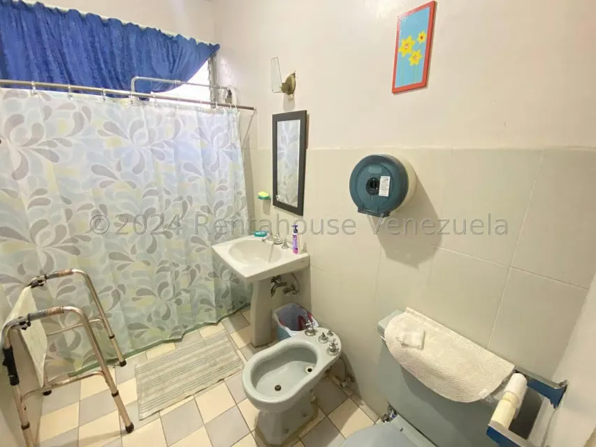 Casa (Multipes Niveles) en Venta en El Marques, Distrito Metropolitano - 30