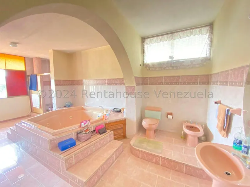 Casa (Multipes Niveles) en Venta en El Marques, Distrito Metropolitano - 40