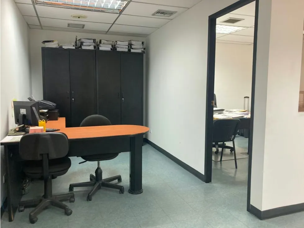 Se alquila oficina Los Ruices 70m²