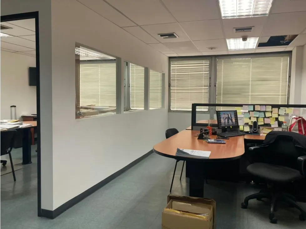 Se alquila oficina Los Ruices 70m² - 2