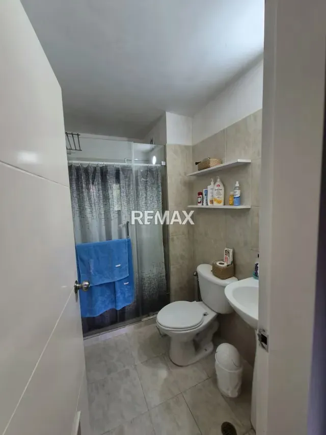 SE VENDE HERMOSO APARTAMENTO CON BELLA VISTA EN EL MIRADOR DE LA TAHONA. PISO BAJO. M7 - 16