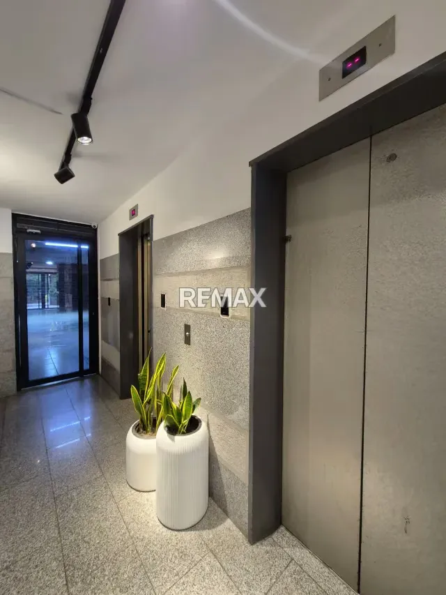 SE VENDE HERMOSO APARTAMENTO CON BELLA VISTA EN EL MIRADOR DE LA TAHONA. PISO BAJO. M7 - 4