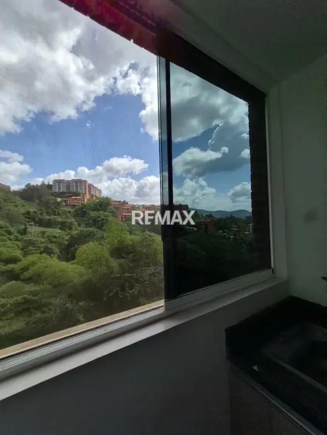SE VENDE HERMOSO APARTAMENTO CON BELLA VISTA EN EL MIRADOR DE LA TAHONA. PISO BAJO. M7 - 10