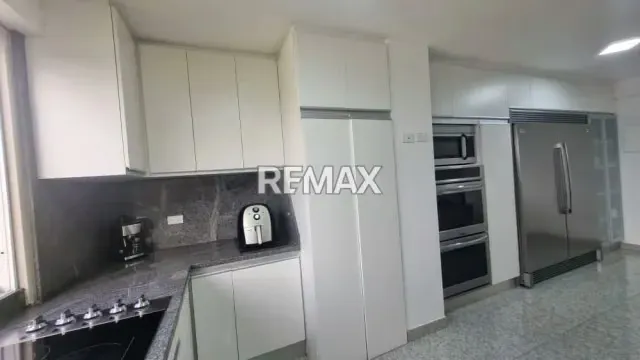 Vendo Apartamento de 180m² - Urb. Los Samanes, privilegiada y encantadora vista al Ávila 26-58 - 12