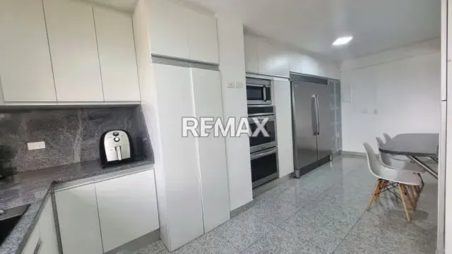 Vendo Apartamento de 180m² - Urb. Los Samanes, privilegiada y encantadora vista al Ávila 26-58 - 9
