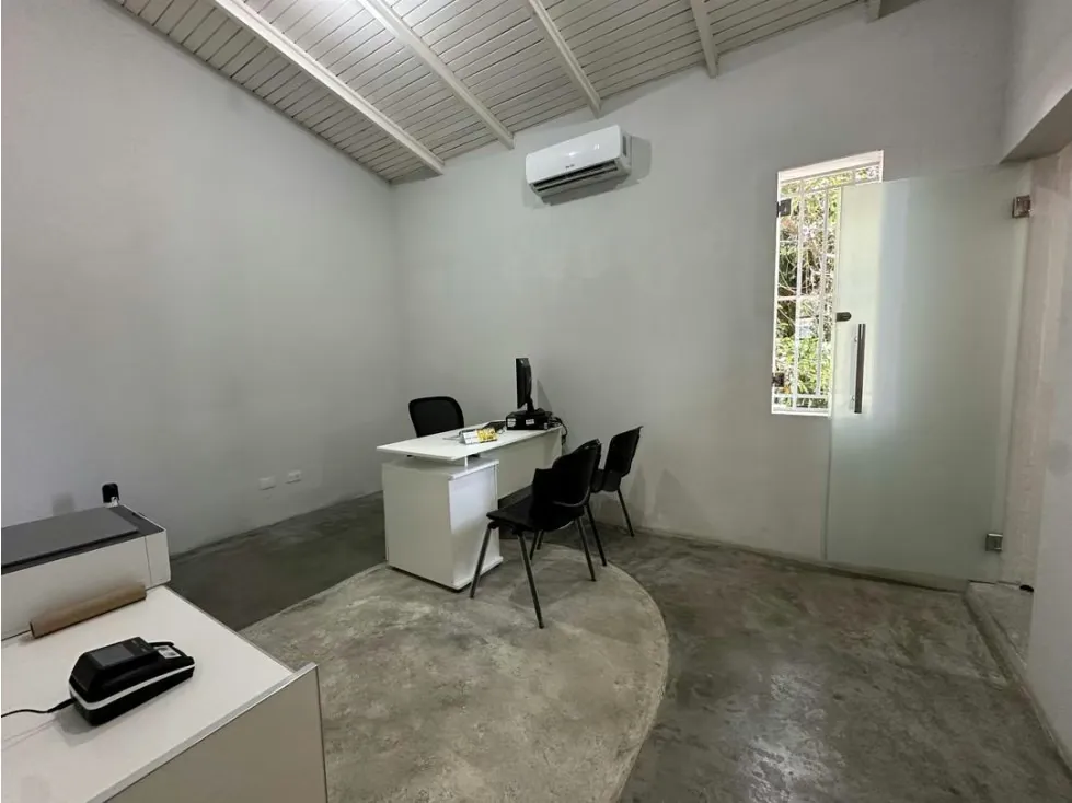 Se Alquila Local Comercial 14,5m² Los Palos Grandes - 3