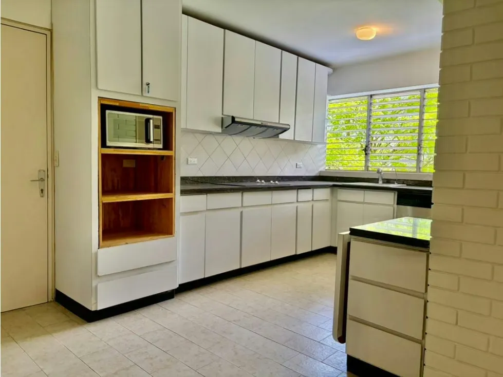 Se alquila Apto 232m² 3h+s/2b+s+v/4p La Castellana - 16