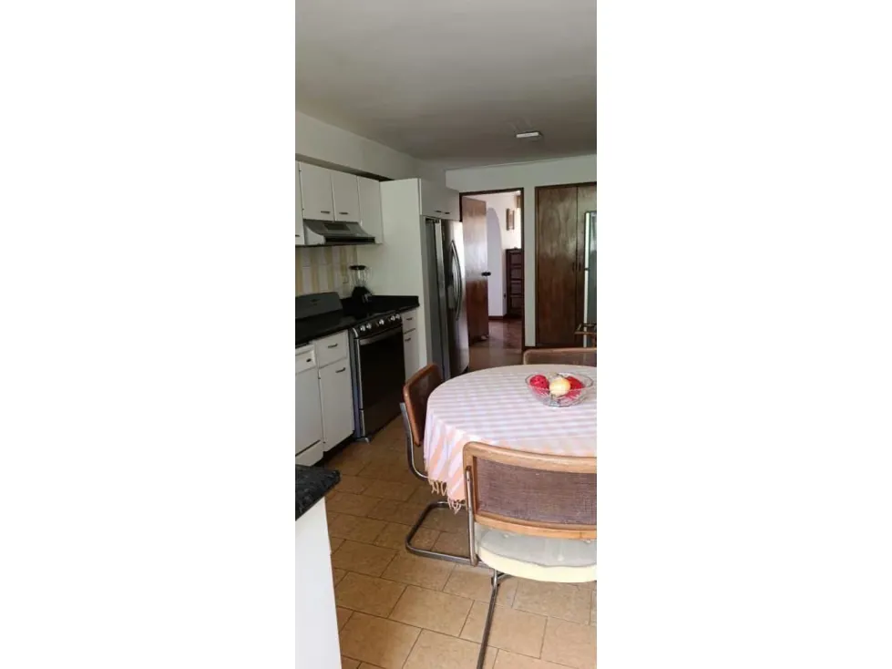 Se vende apartamento 236m2 Colinas de Santa Monica 9962 - 8