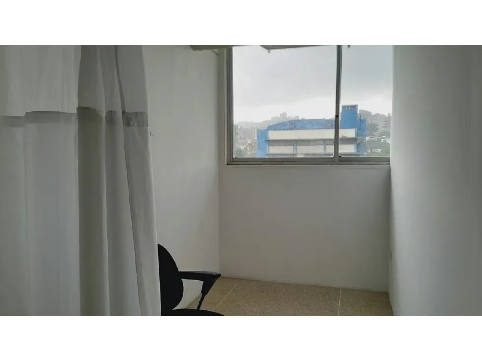 Alquiler Oficina 248 m2 aprox completa o por áreas La Trinidad Caracas - 13