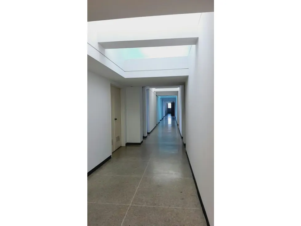 Alquiler Oficina 248 m2 aprox completa o por áreas La Trinidad Caracas - 3