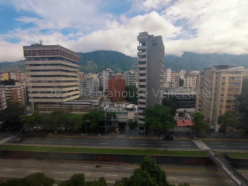 Oficina en Venta en Sabana Grande, Distrito Metropolitano - 10