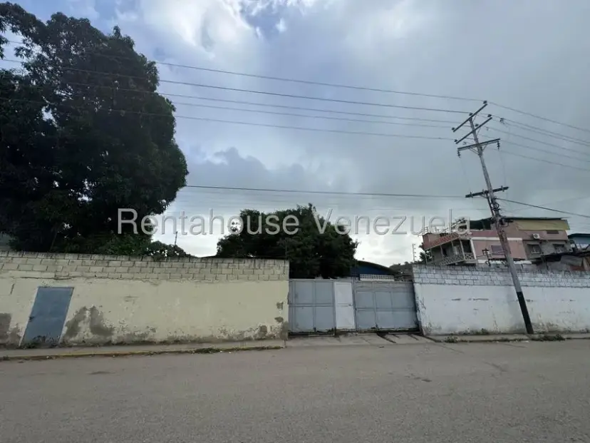 Comercial (Galpon - Deposito) en Venta en Alvarenga, Miranda