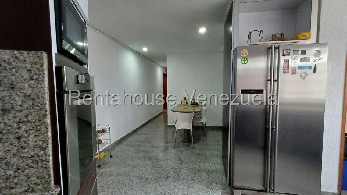 Casa (Multipes Niveles) en Venta en Prados del Este, Distrito Metropolitano - 12