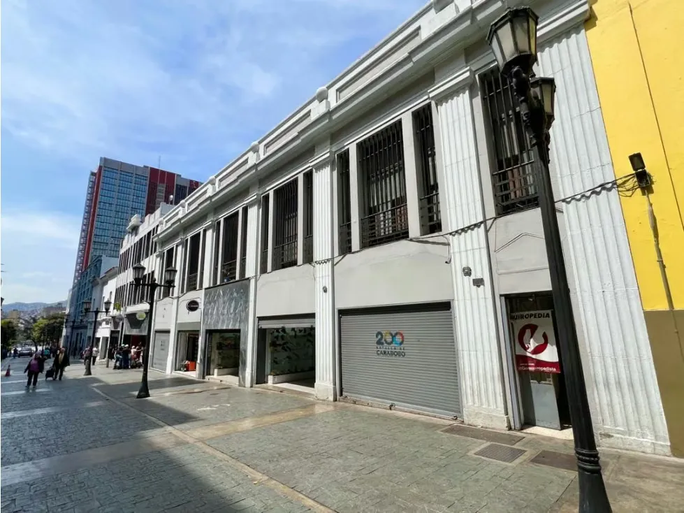 En Venta Local Comercial en el Centro. Caracas - Distrito Capital