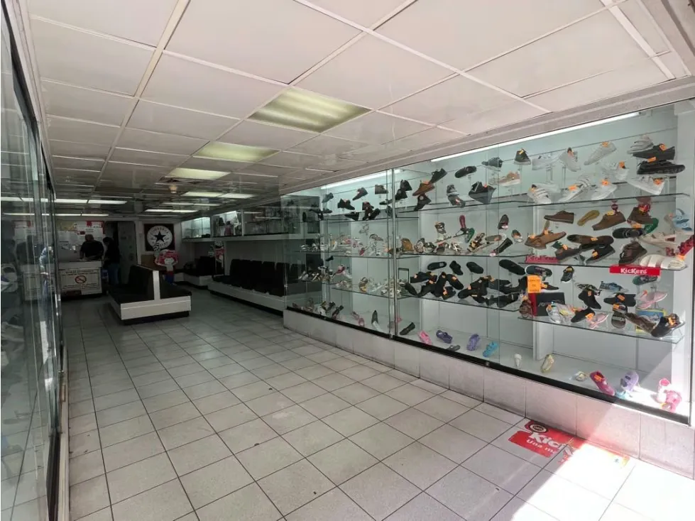 En Venta Local Comercial en el Centro. Caracas - Distrito Capital - 3