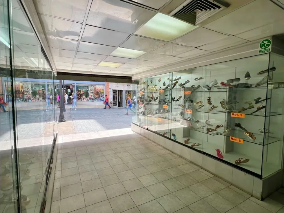 En Venta Local Comercial en el Centro. Caracas - Distrito Capital - 4