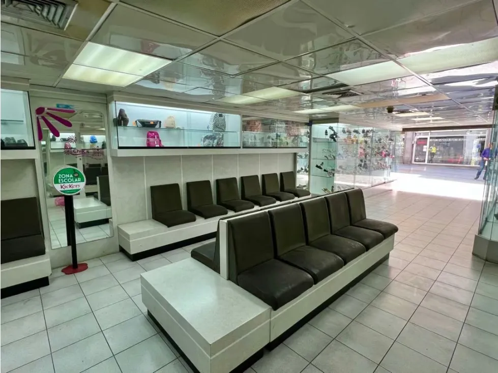 En Venta Local Comercial en el Centro. Caracas - Distrito Capital - 6