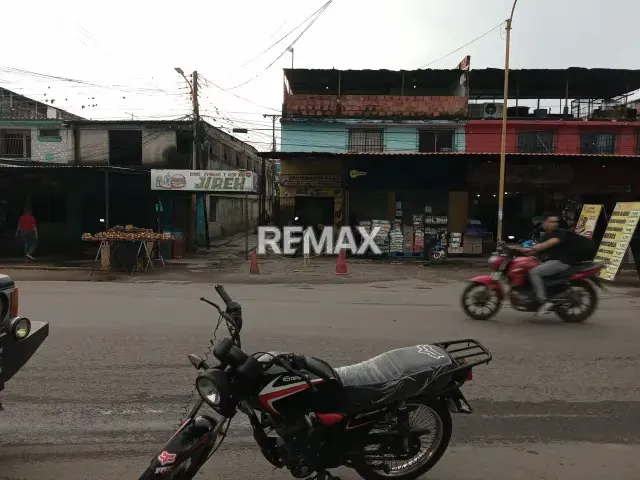 Se Vende Casa con gran potencial comercial - 13