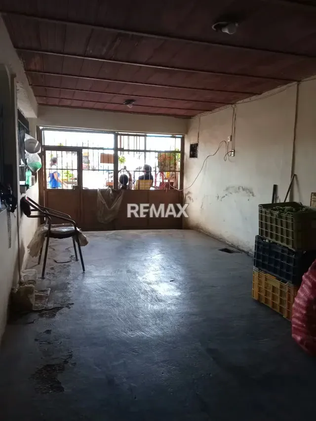 Se Vende Casa con gran potencial comercial - 4