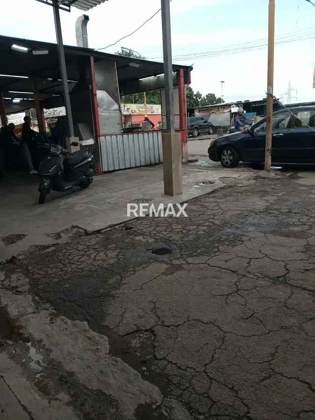 Se Vende Casa con gran potencial comercial - 7