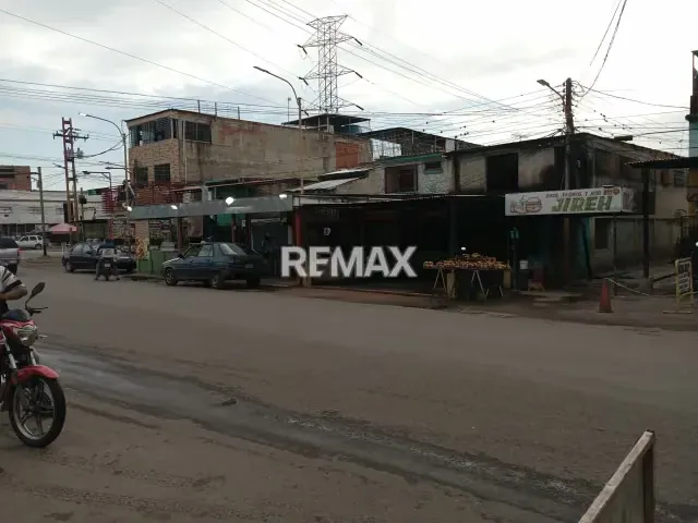 Se Vende Casa con gran potencial comercial - 10
