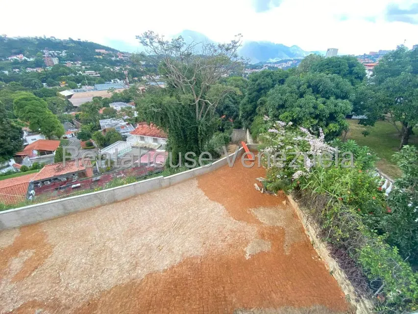 Terreno (Residencial) en Venta en Prados del Este, Distrito Metropolitano - 24