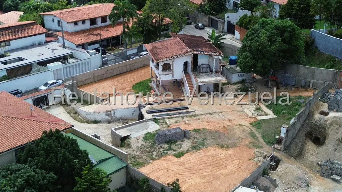 Terreno (Residencial) en Venta en Prados del Este, Distrito Metropolitano - 3