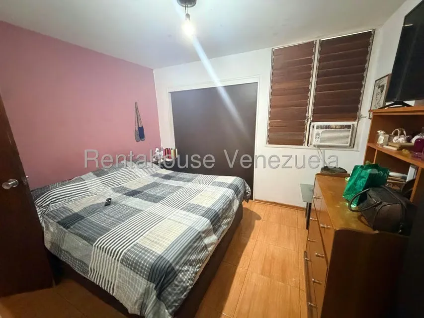 Apartamento (1 Nivel) en Venta en Colinas de Santa Monica, Distrito Metropolitano - 20