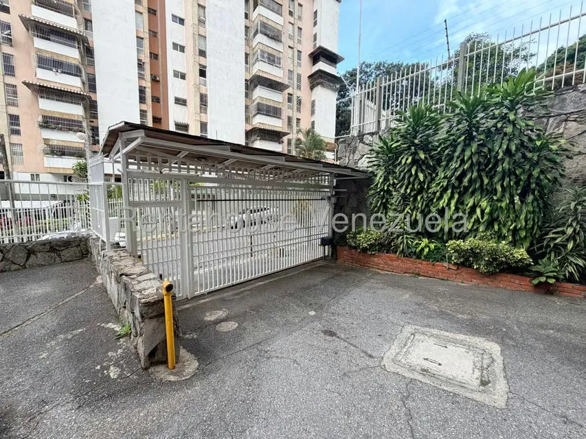 Apartamento (1 Nivel) en Venta en Colinas de Santa Monica, Distrito Metropolitano - 41