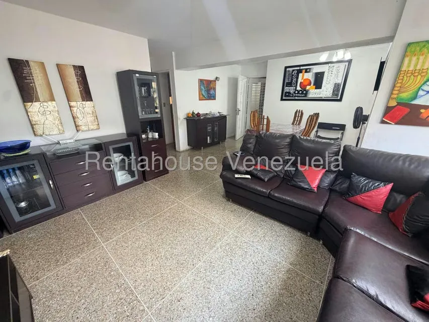 Apartamento (1 Nivel) en Venta en Colinas de Santa Monica, Distrito Metropolitano - 7