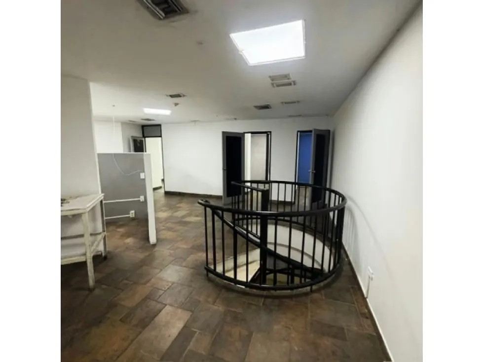 Vendo local comercial 215m2 La Urbina 3411 - 8