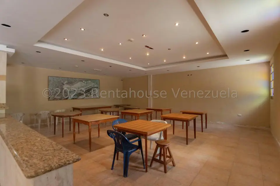 Comercial (Edificio) en Venta en San Antonio, Miranda - 40