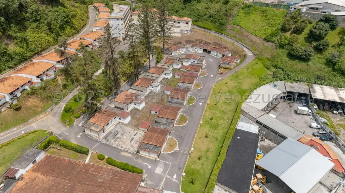 Comercial (Edificio) en Venta en San Antonio, Miranda - 4