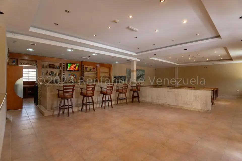 Comercial (Edificio) en Venta en San Antonio, Miranda - 42