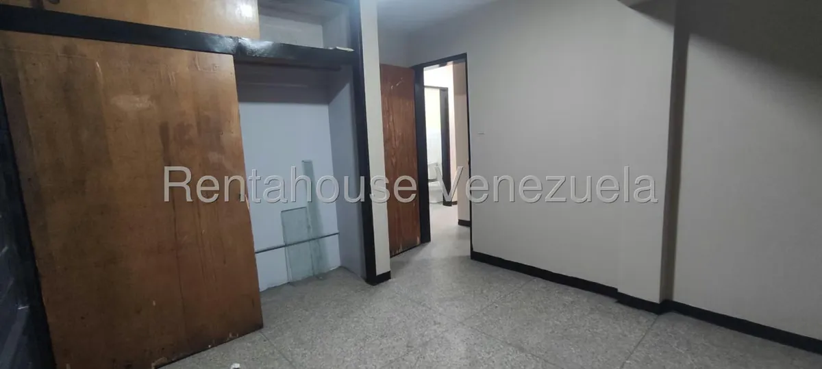 Oficina en Alquiler en Centro, Lara - 12