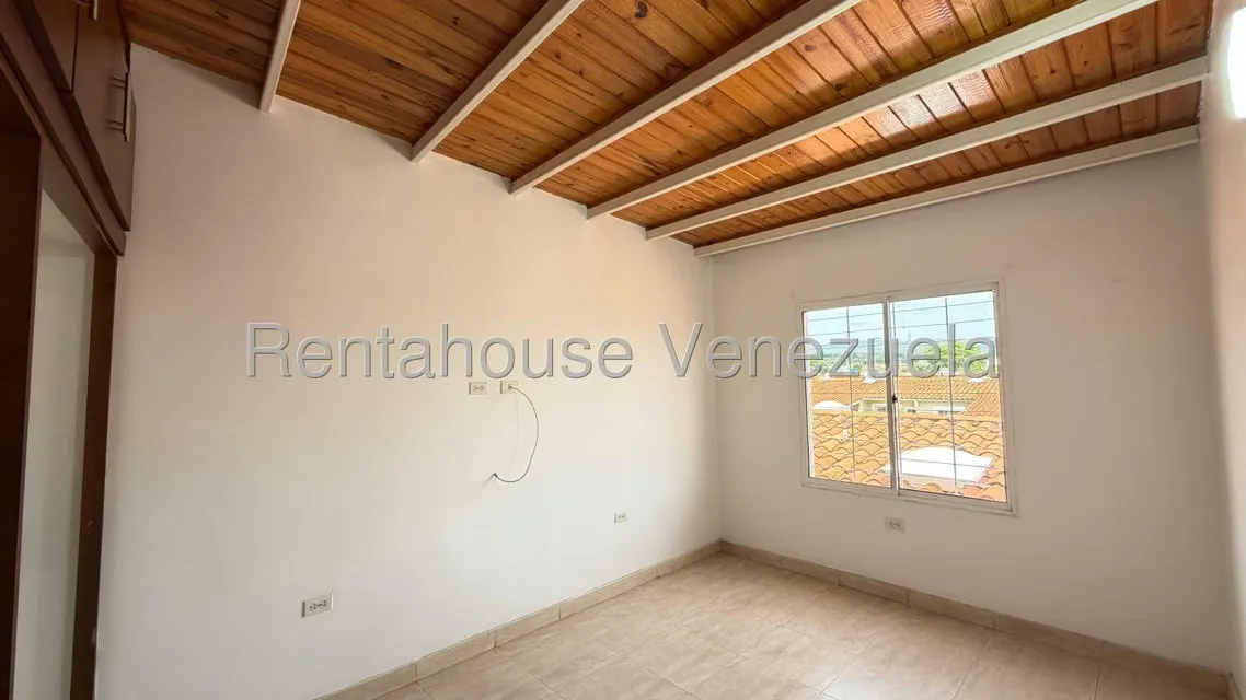 Casa (Multipes Niveles) en Venta en Roca Nostra, Lara - 17