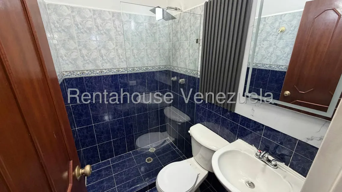Casa (Multipes Niveles) en Venta en Roca Nostra, Lara - 25