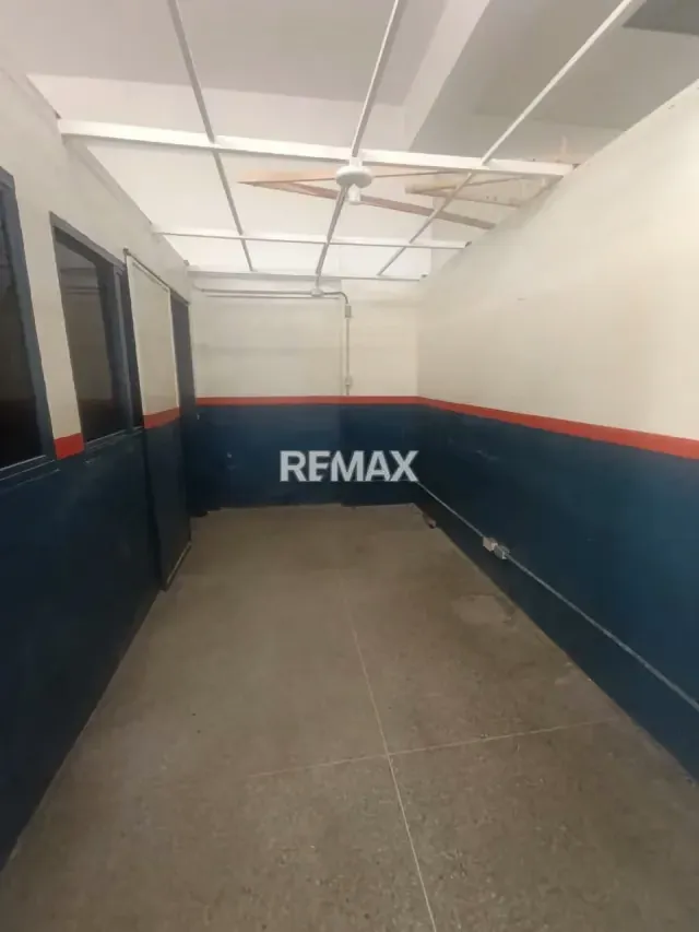 ALQUILER LOCAL COMERCIAL E INDUSTRIAL CON OFICINAS EN AV. PERIMETRAL DE CUA, SECTOR APARAY, EDO. MIRANDA. - 6